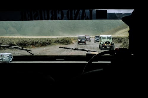 Foto d'estoc gratuïta de 4x4, camí de carro, conducció