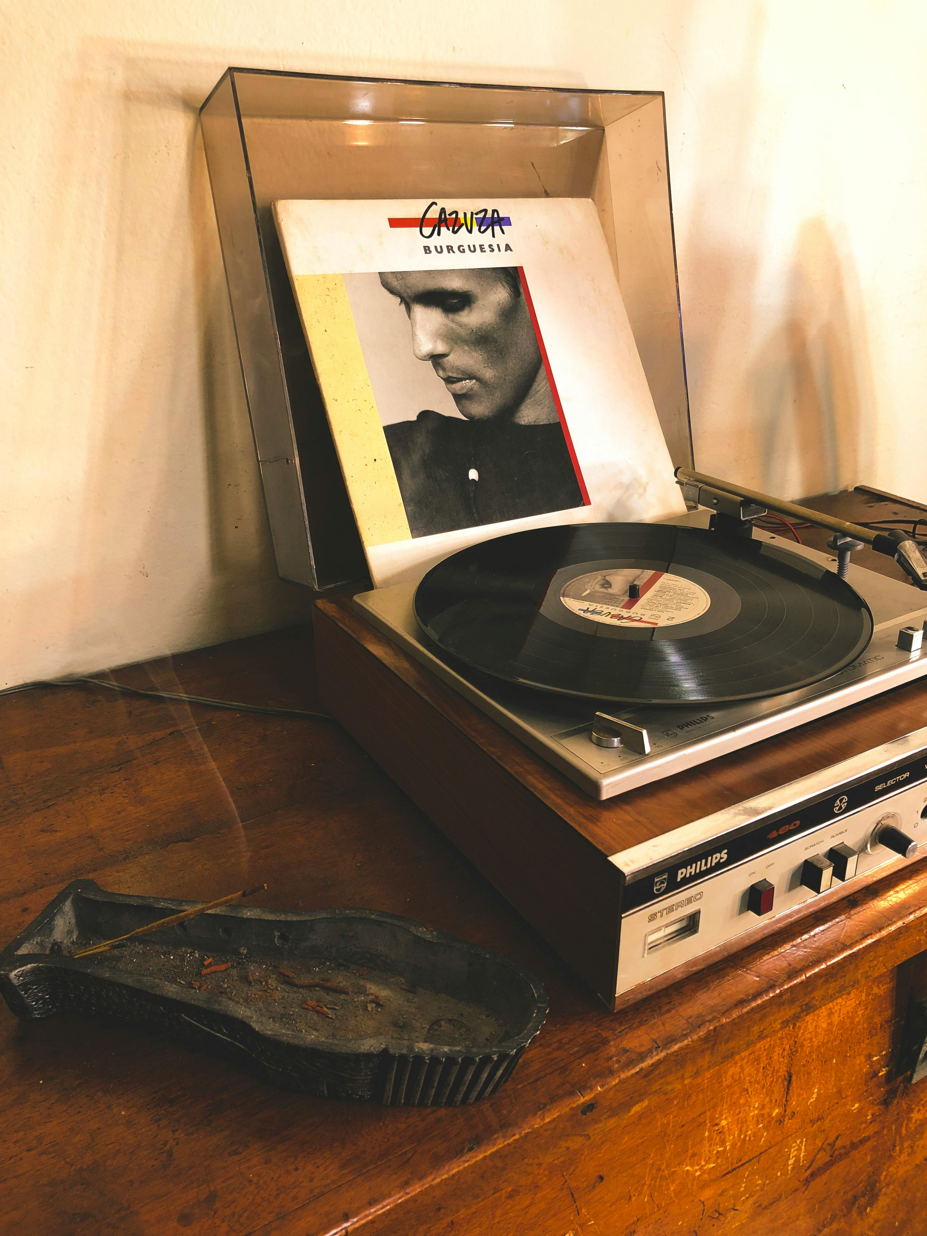 vintage vinyl record player