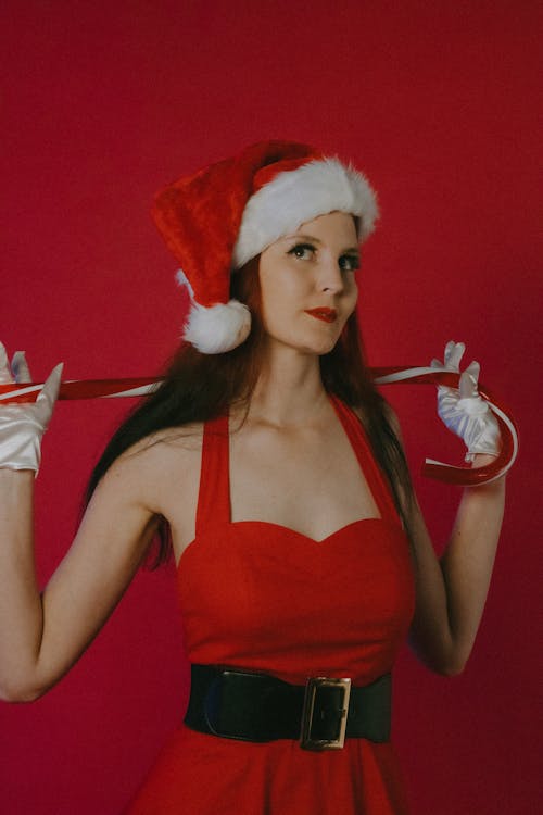 모델, 산타 모자, 수직 쐈어의 무료 스톡 사진