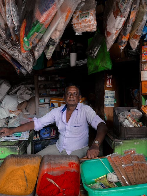 Foto d'estoc gratuïta de assegut, bazar, Cabina