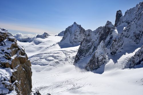 Free Breathtaking view of snowy mountain peaks in Chamonix, France, showcasing winter beauty and rugged terrain. Stock Photo
