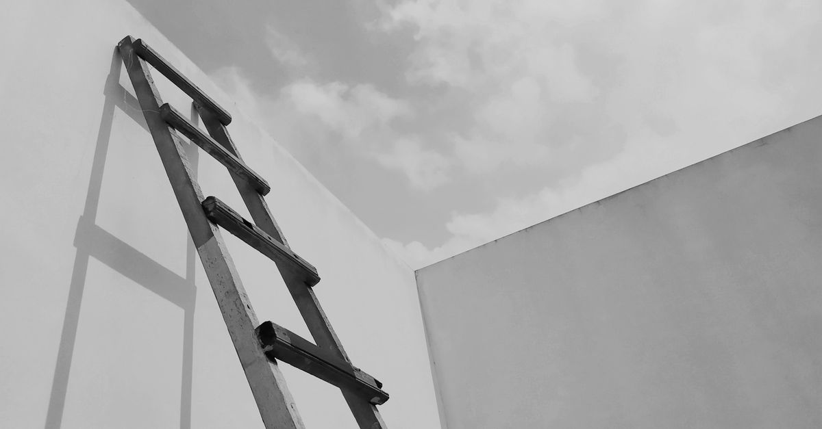 Ladder Leaning against Wall · Free Stock Photo