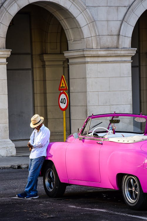 Imagine de stoc gratuită din automobil, fotografiere verticală, în picioare