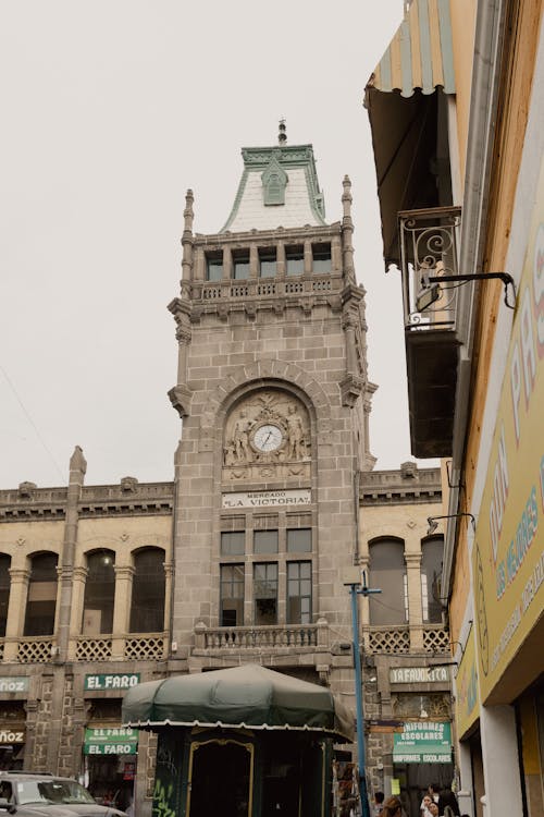 Plaza la Victoria in Old Town in Puebla