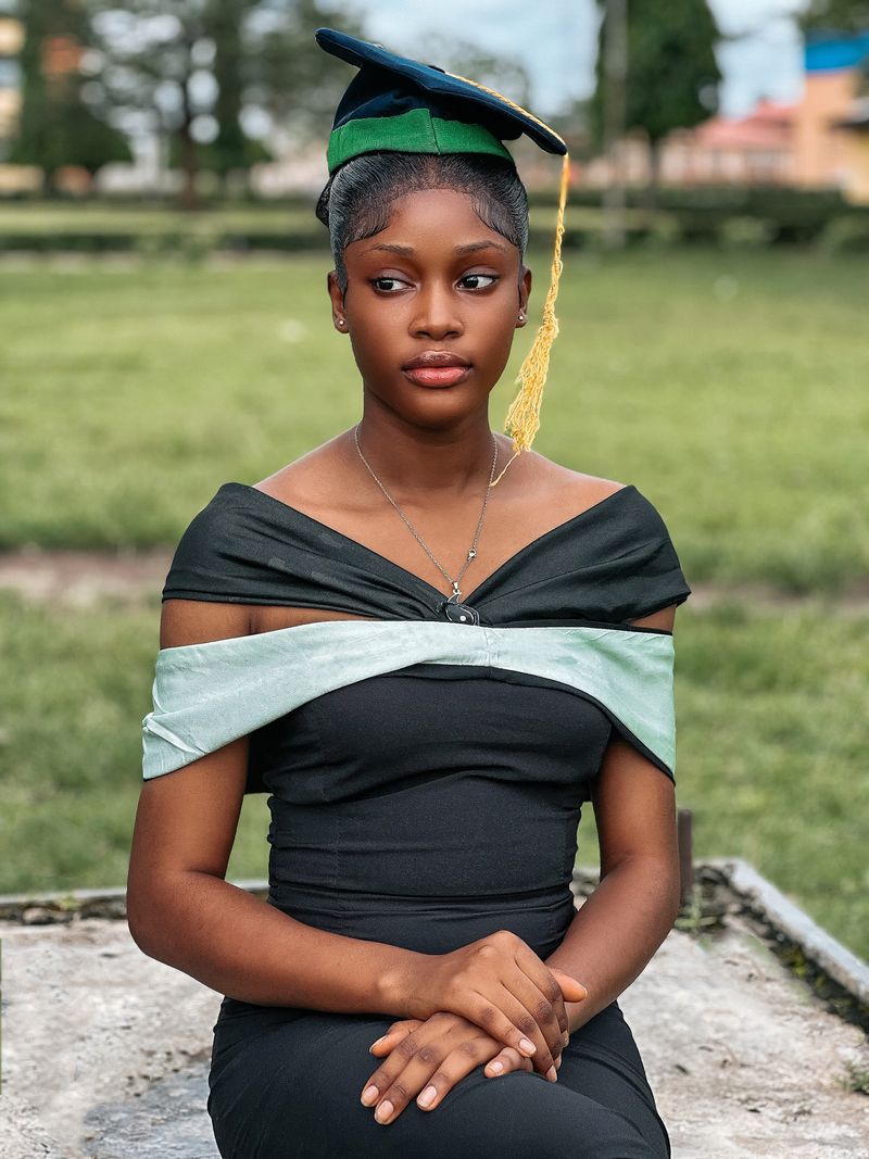 Pretty Girl Graduation Photo Normal Graduation Girl Photos, Download The BEST Free Graduation Girl Stock ...