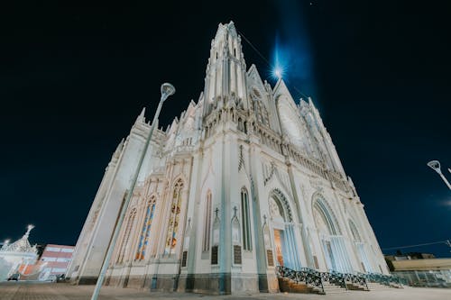 Základová fotografie zdarma na téma budova, cestování, katolík