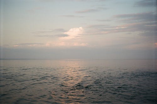 bezplatná Základová fotografie zdarma na téma horizont, malebný, moře Základová fotografie