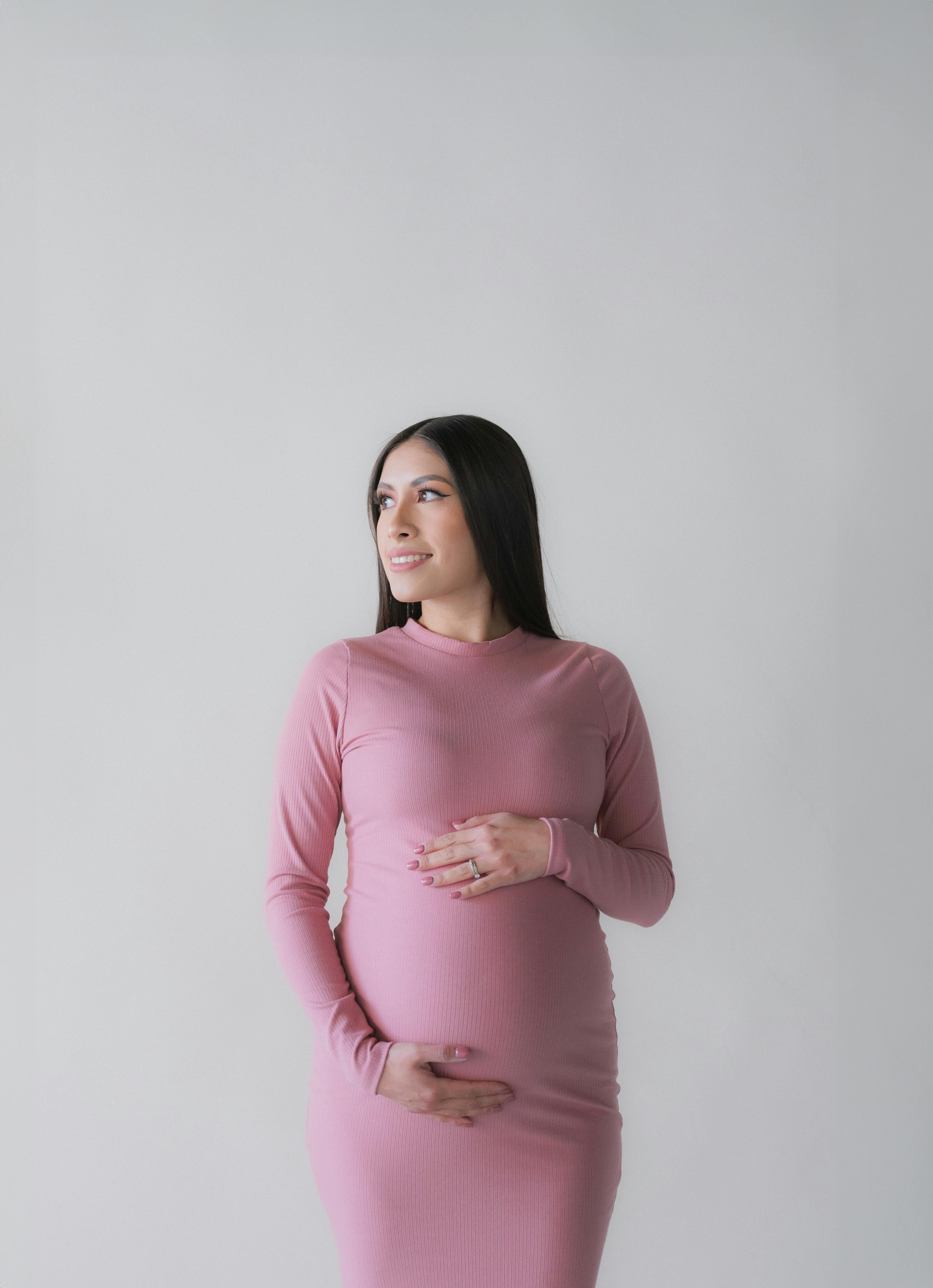 Pregnant pink dress best sale