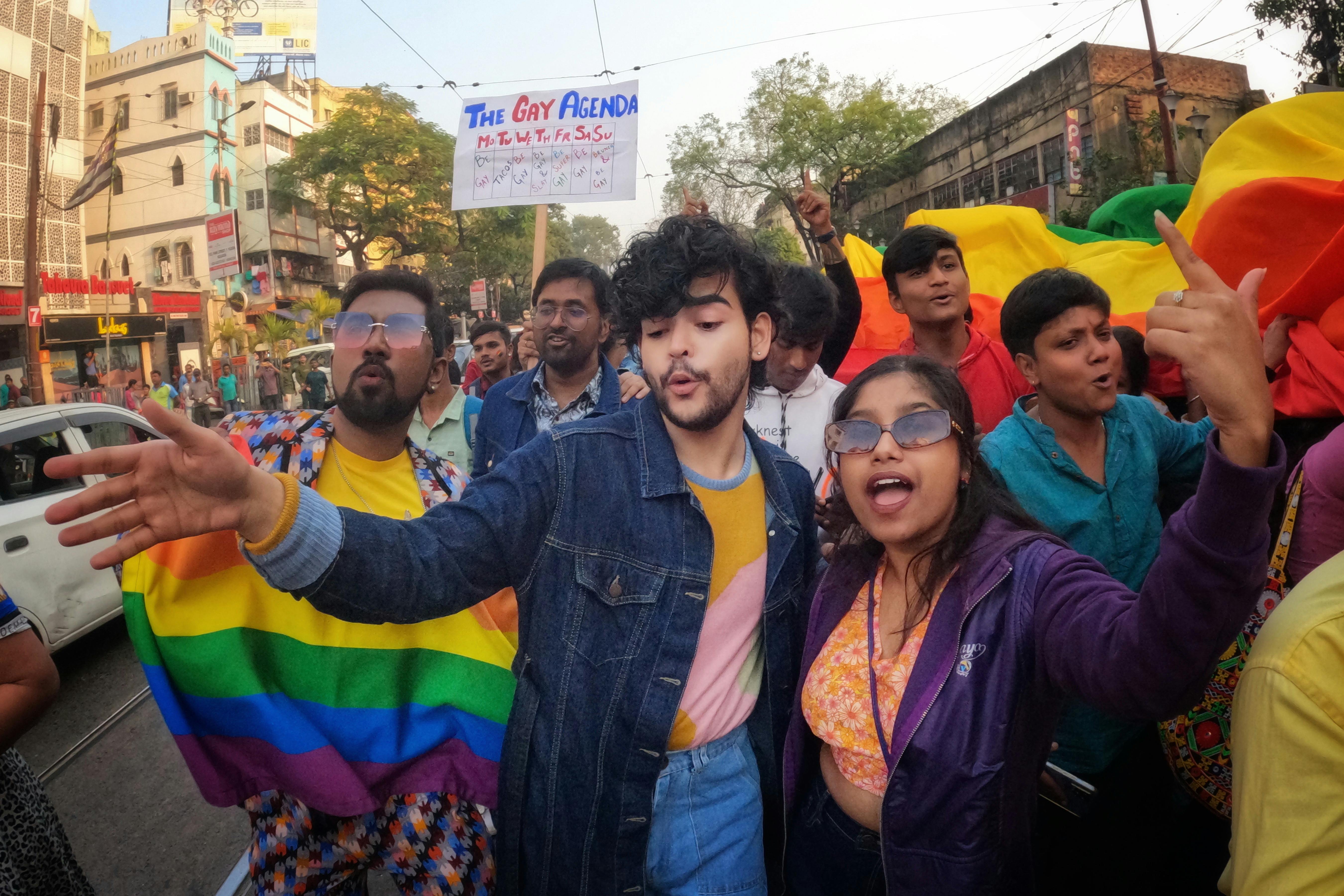 LGBTIQ+ समुदाय के ख़िलाफ़ बढ़ती हिंसा व भेदभाव पर गहरी चिन्ता