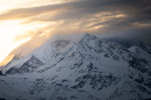 Majestätischer Sonnenuntergang & Atemberaubend – Naturmotiv als Hintergrundbild