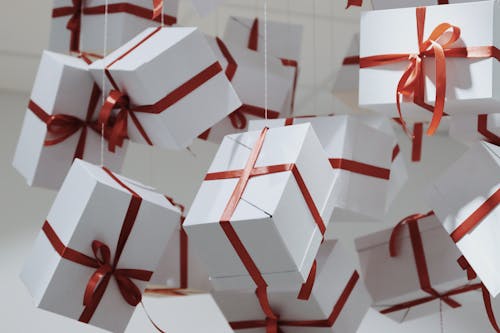 White Christmas Gifts Boxes