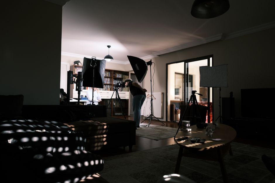 home video recording setup lighting background
