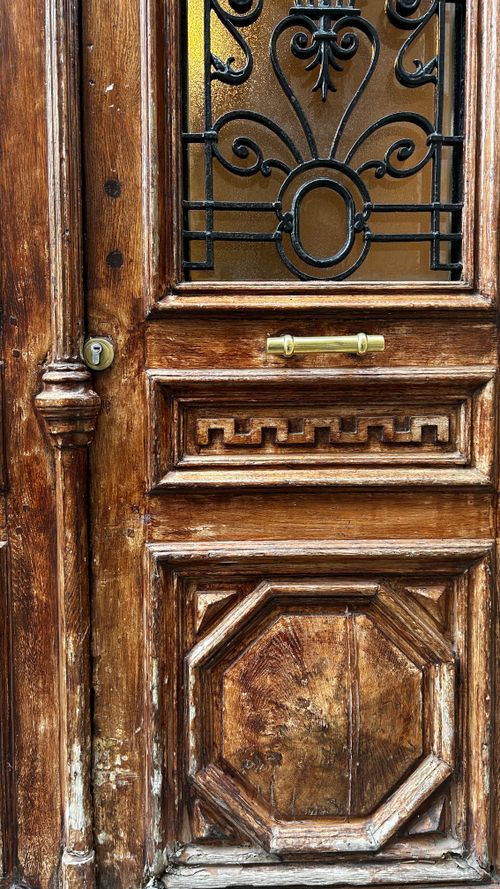 Free Parisian Door Stock Photo