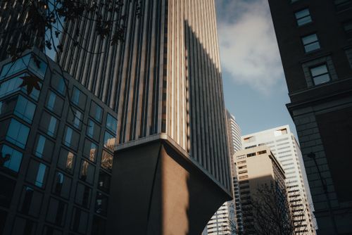 Free Striking view of modern skyscrapers in an urban downtown setting during the day. Stock Photo