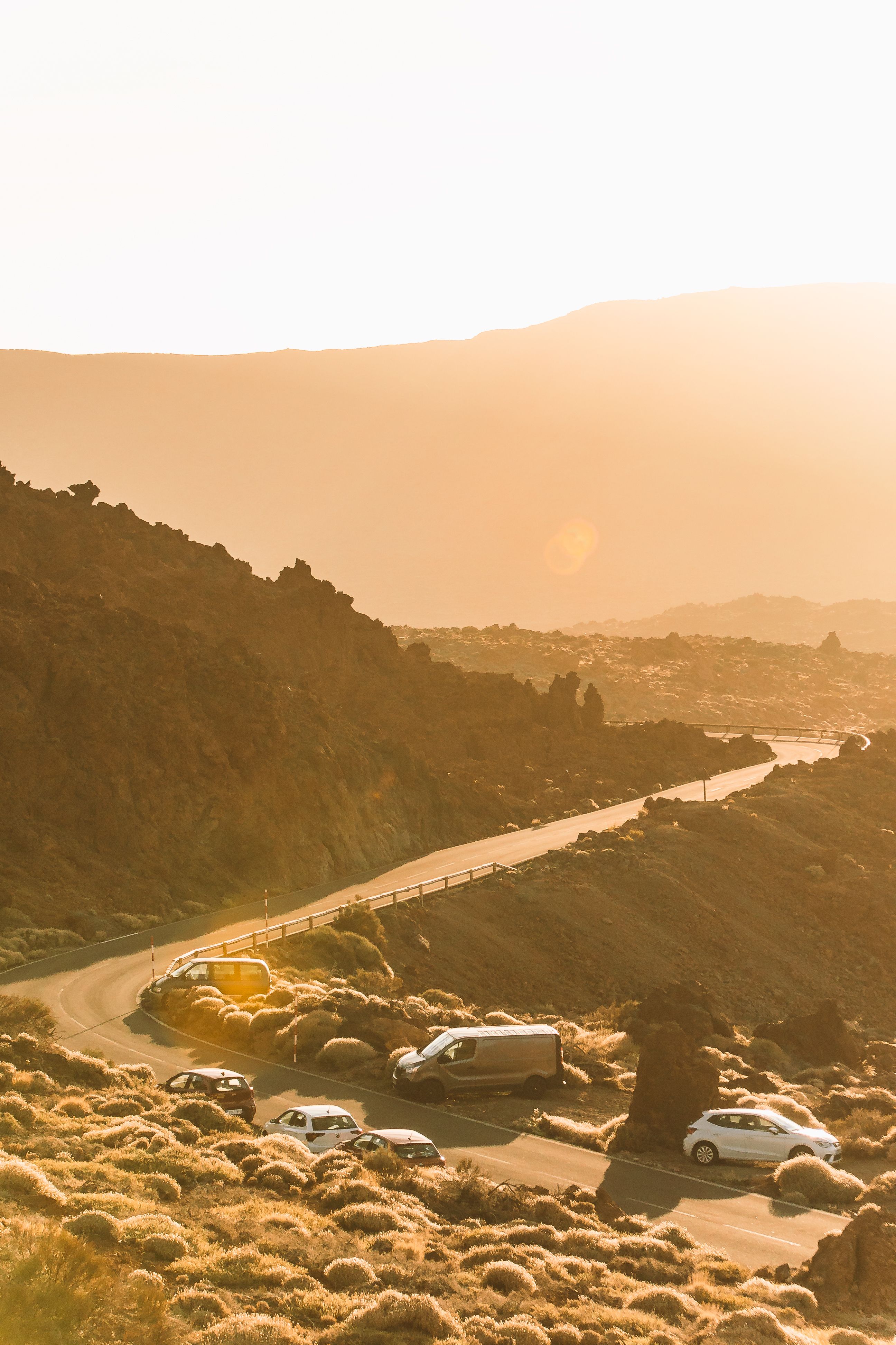Cars on a Desert in Sunlight · Free Stock Photo