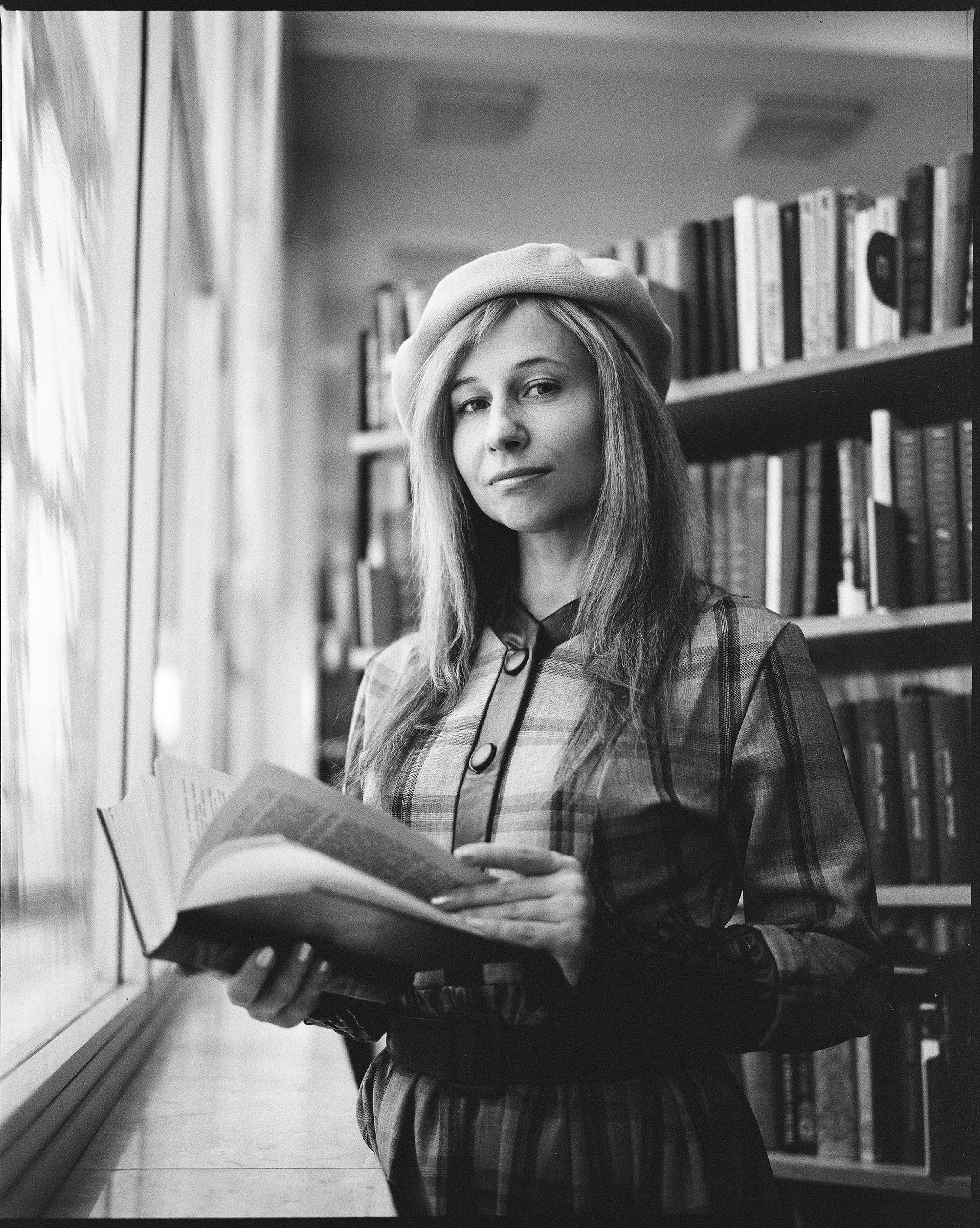 Elf On Shelf Photos, Download The BEST Free Elf On Shelf Stock Photos & HD Images