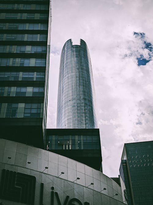 Foto profissional grátis de arquitetura contemporânea, arranha-céu, arranha-céus