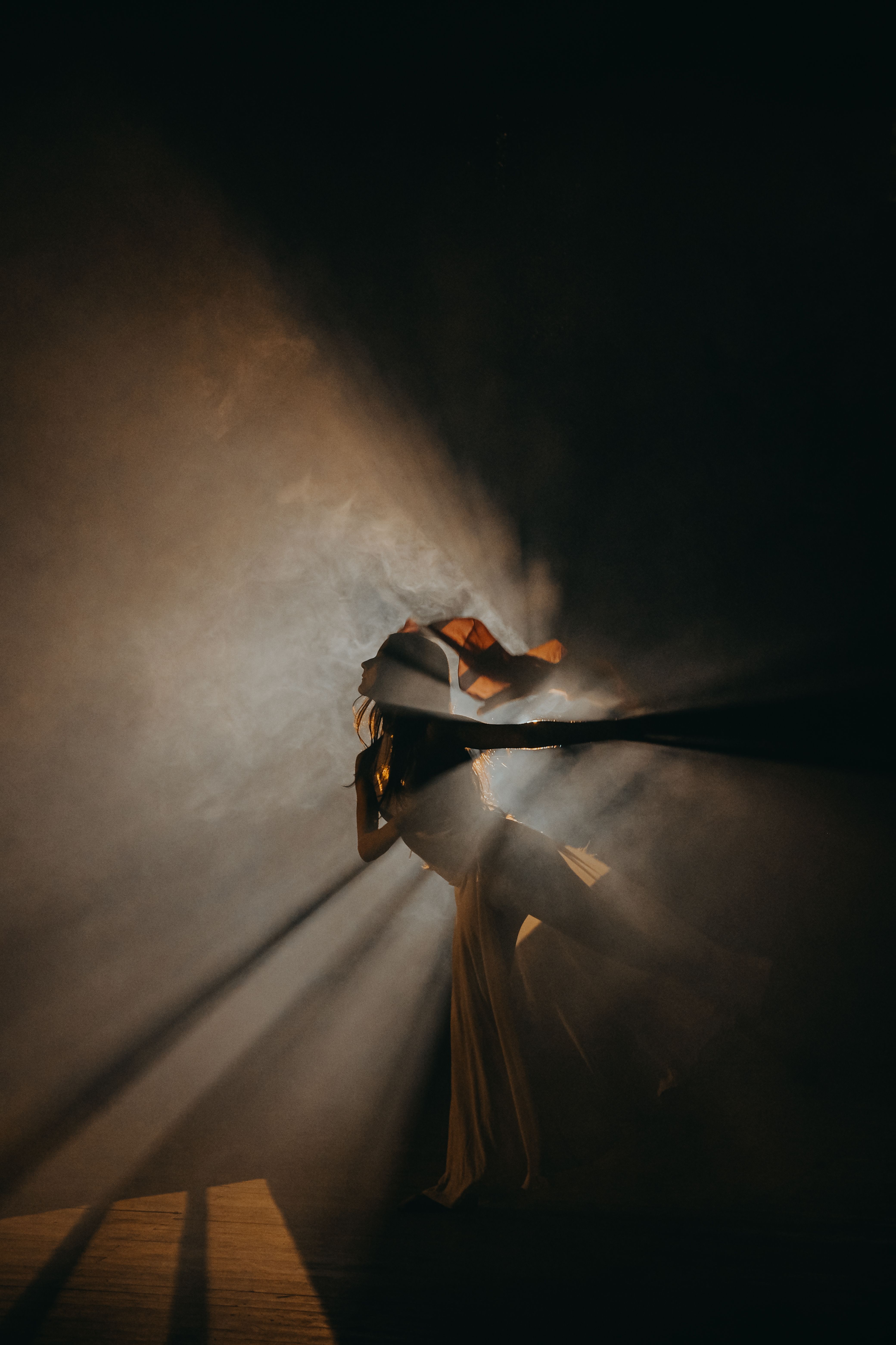 Photo gratuite de à contre jour, artistique, atmosphère enfumée ...