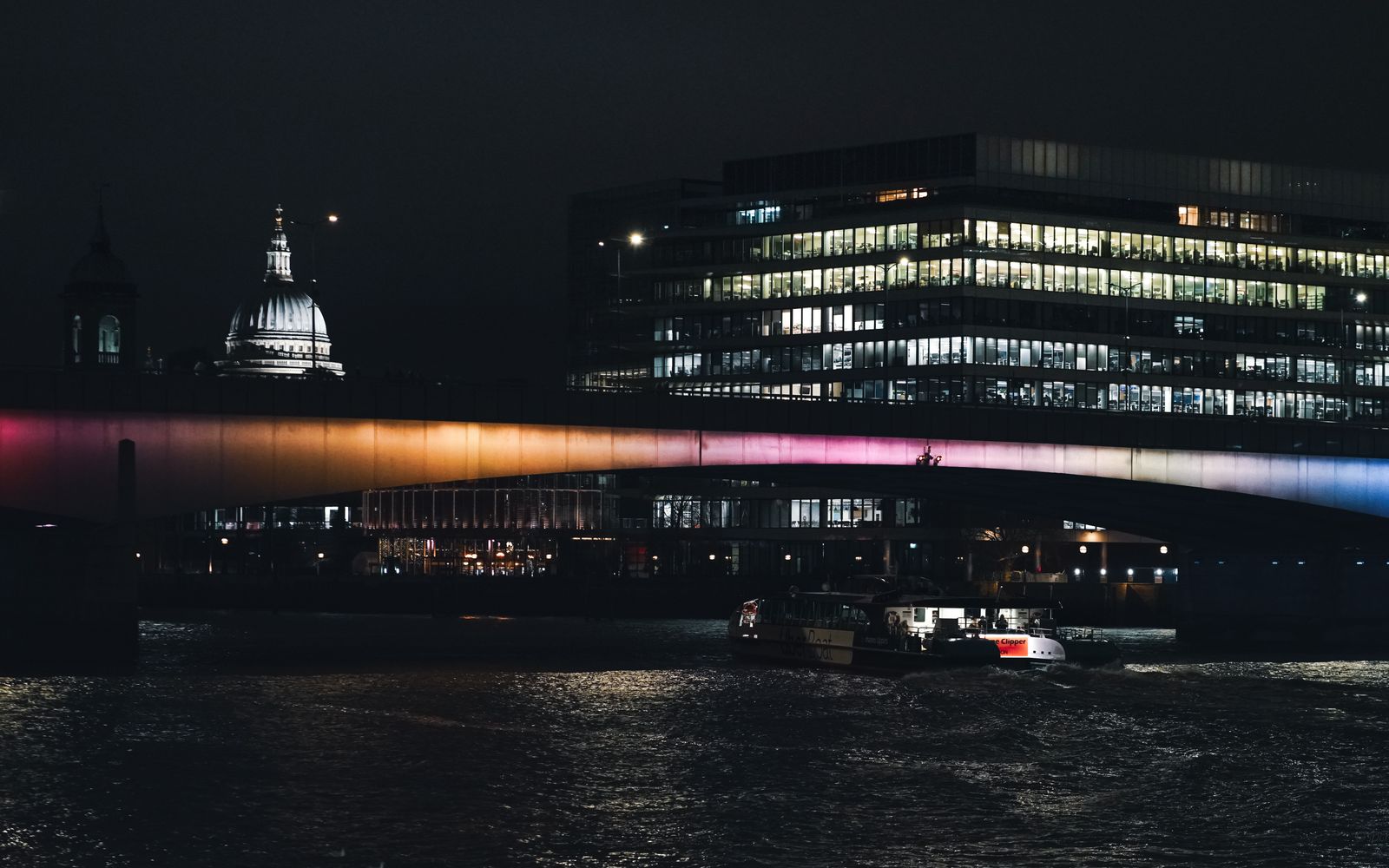 Chauffeur service in Marylebone, London