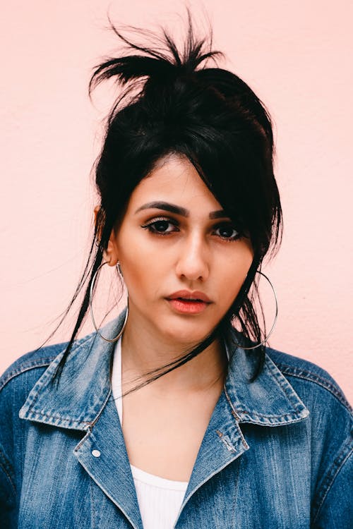 Free Woman Wearing Blue Denim Jacket Stock Photo