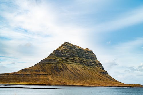 kirkjufell, アイスランド, スナイフェルスネス半島の無料の写真素材