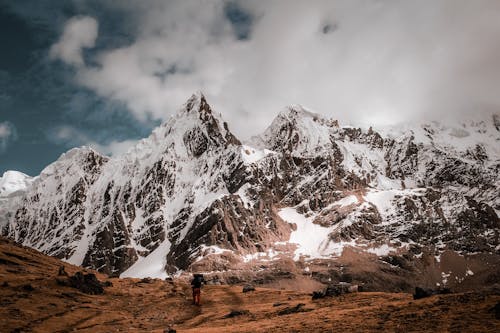 Foto profissional grátis de andando, aventura, caminhada