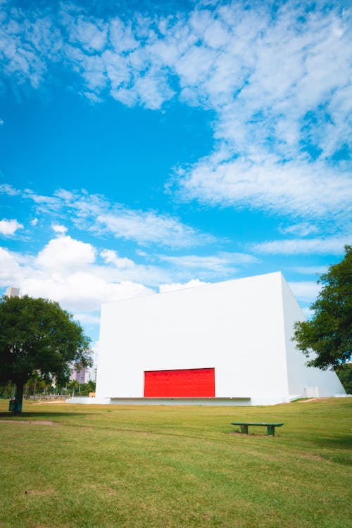 Photo of Building on Park