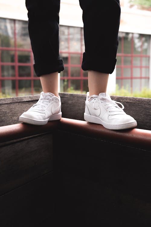 Free Person Wearing Nike Low-top Sneakers Stock Photo