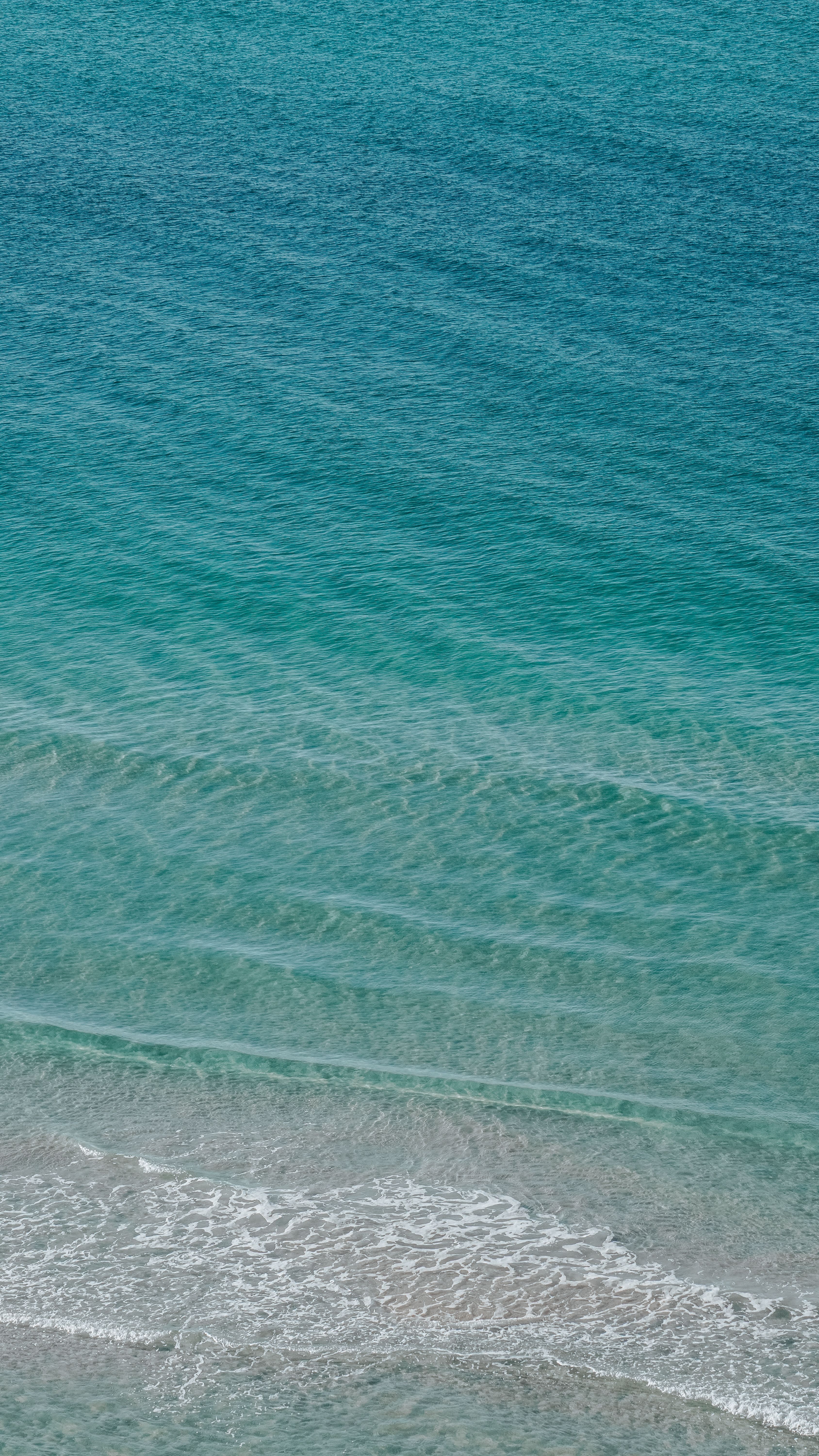 Wrinkled Tranquil Turquoise Ocean · Free Stock Photo