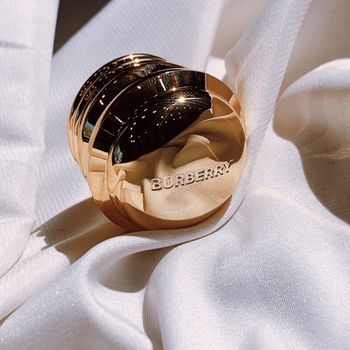 On Luxury – This website has been designed for gorgeous and wealthy people