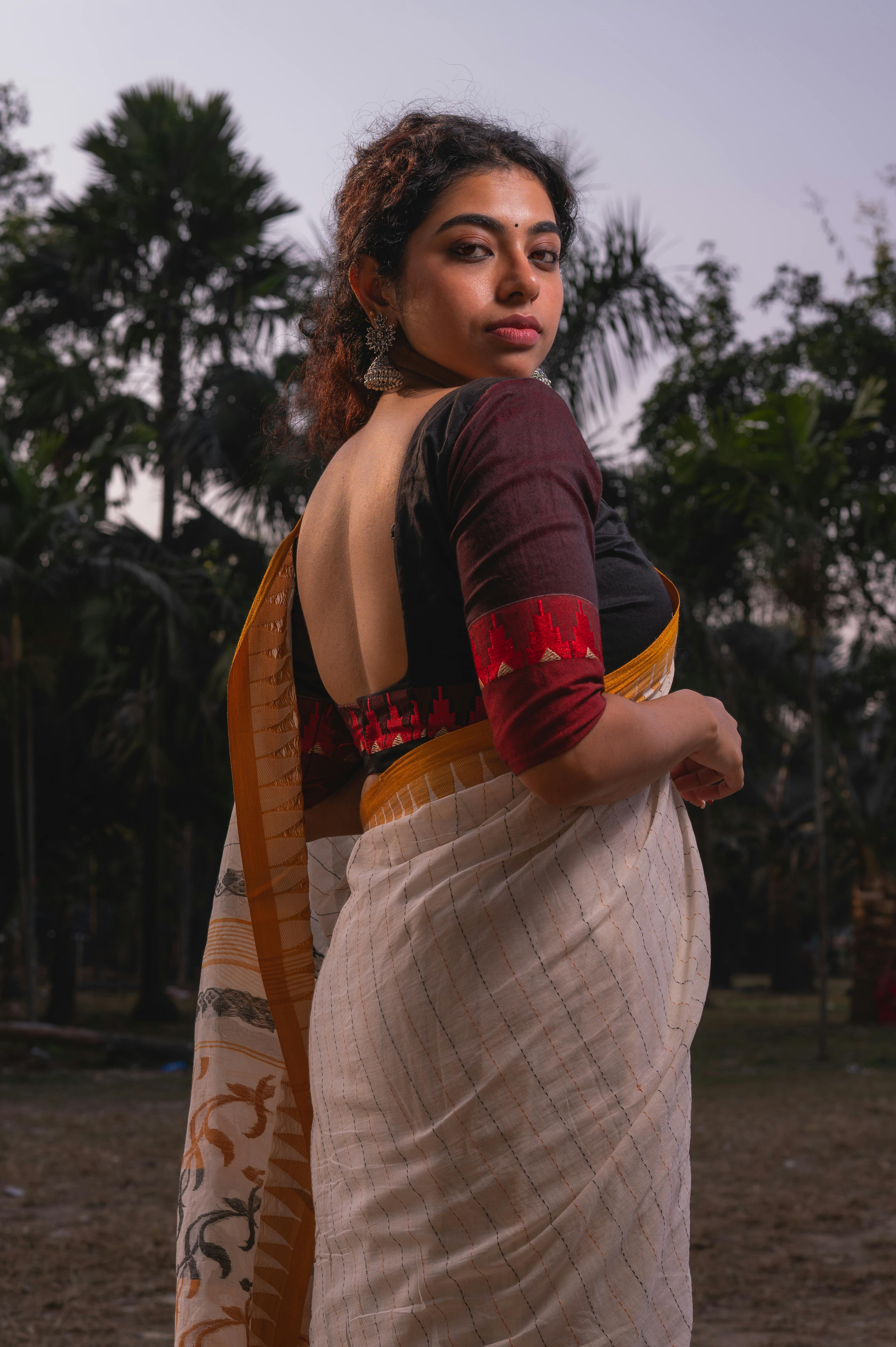 Onam Dress, Kerala Traditional Floral Shed Embroidered Tissue Saree With  Stitched Blouse / Blouse Material, Indian, Kerala Saree, Onam Saree - Etsy