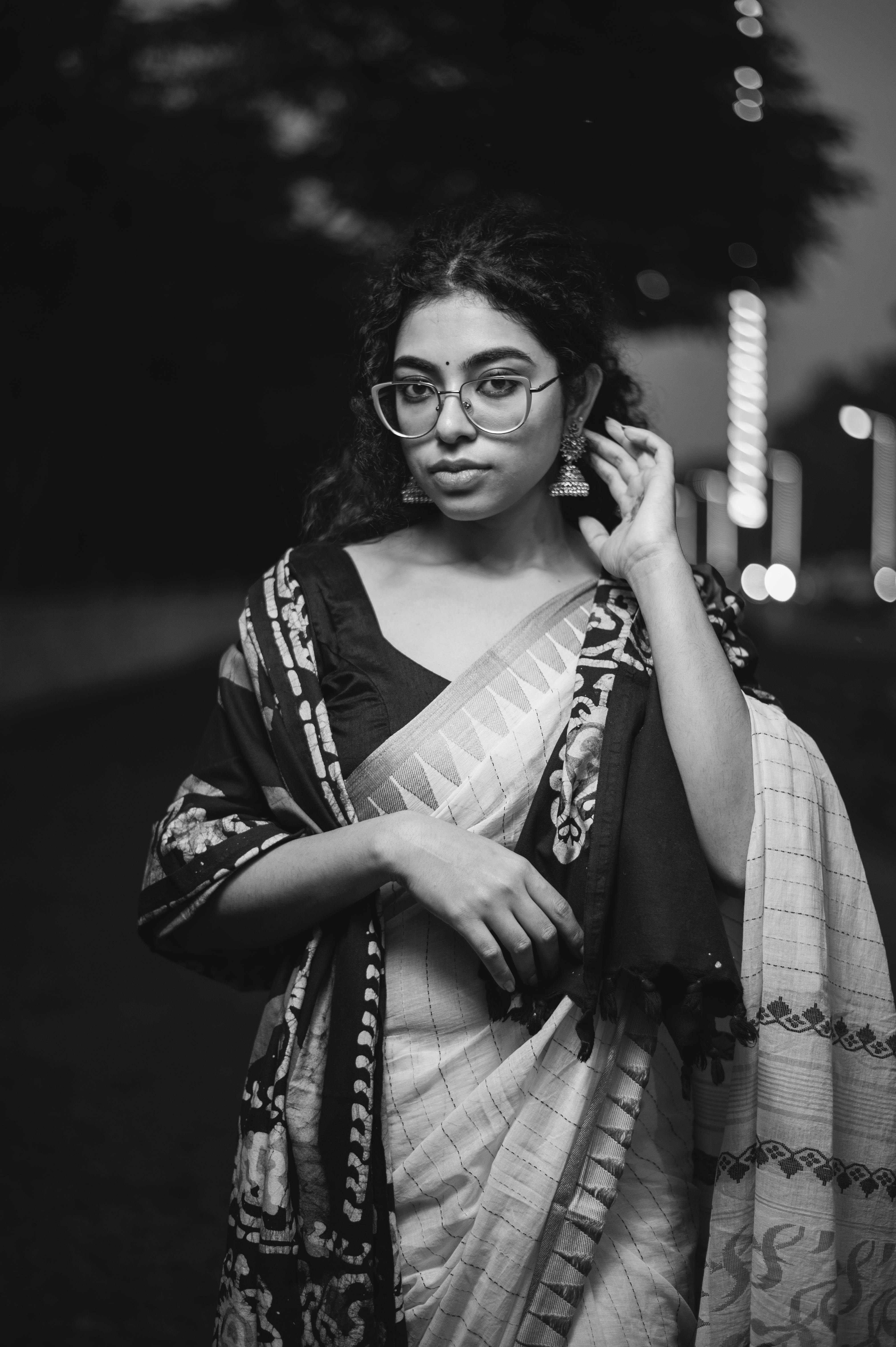 Tips On How To Wear Glasses or Spectacles With Saree! | Saree, Spectacles  women, Spectacles