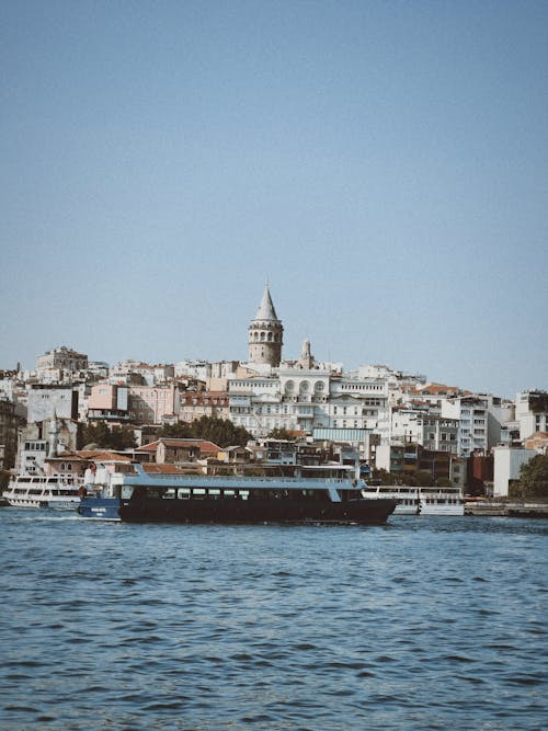 イスタンブール, ガラタ塔, ボートの無料の写真素材
