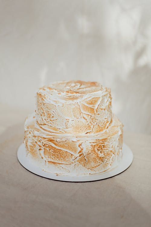 A Two Layer Meringue Cake 