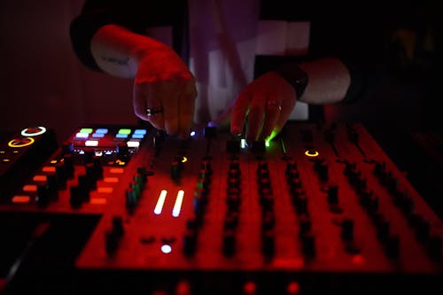 DJ, dj控制台, 夜店 的 免費圖庫相片
