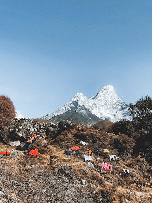 Бесплатное стоковое фото с mountain, вертикальный выстрел, горы