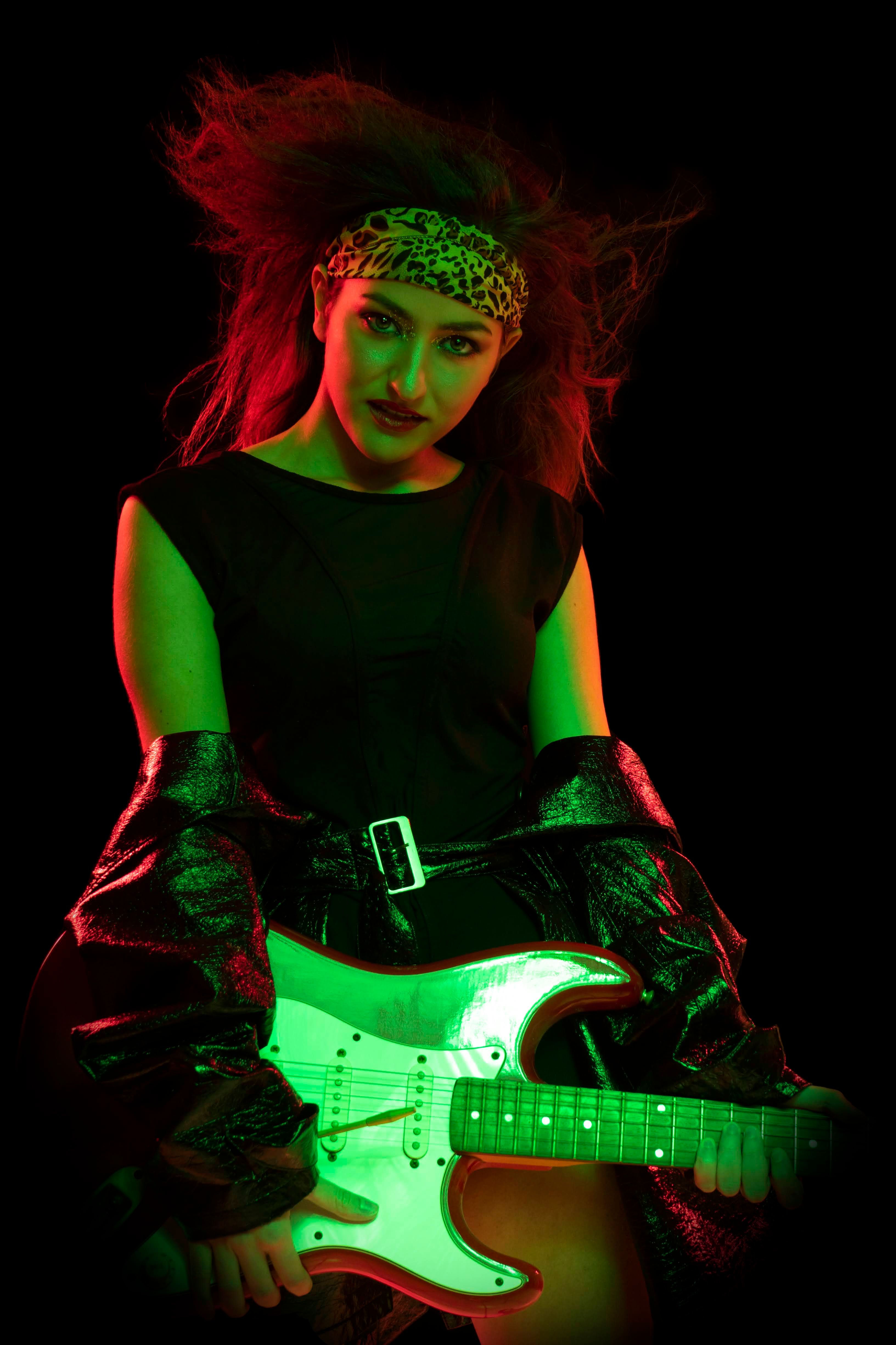 Rock woman lights · Free Stock Photo