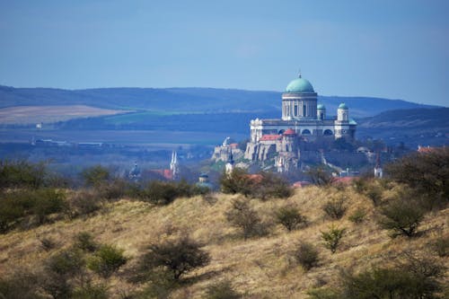 Ilmainen kuvapankkikuva tunnisteilla bazilika, esztergomin basilika, kirkko