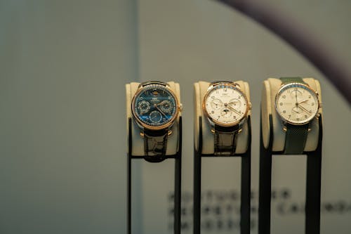 Watches in a window 