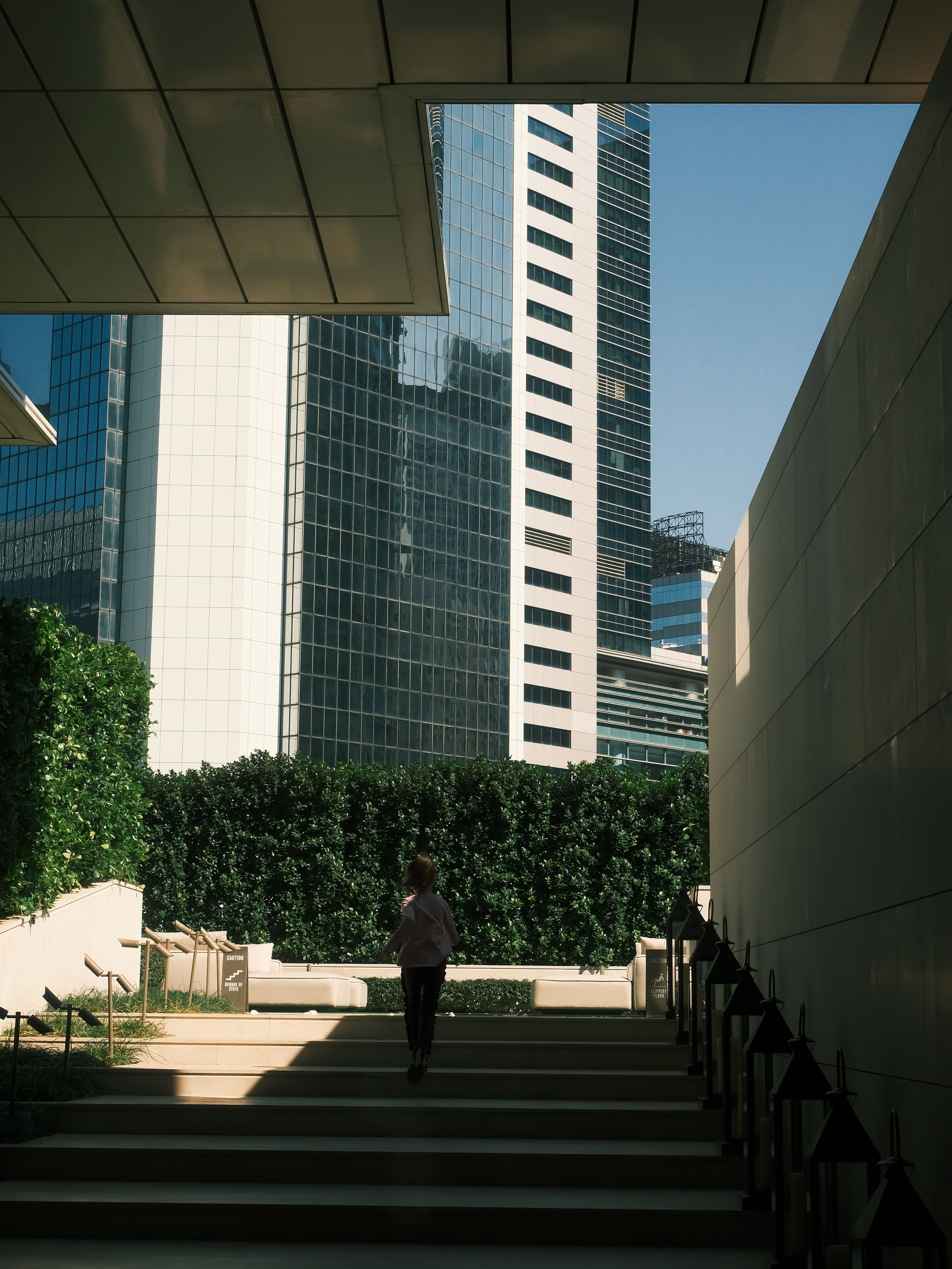 Leaving the Underground Towards the Skyscraper · Free Stock Photo