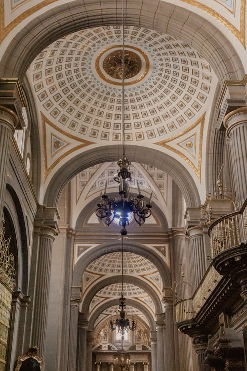 Kostnadsfri bild av interiör, katedral, katolik