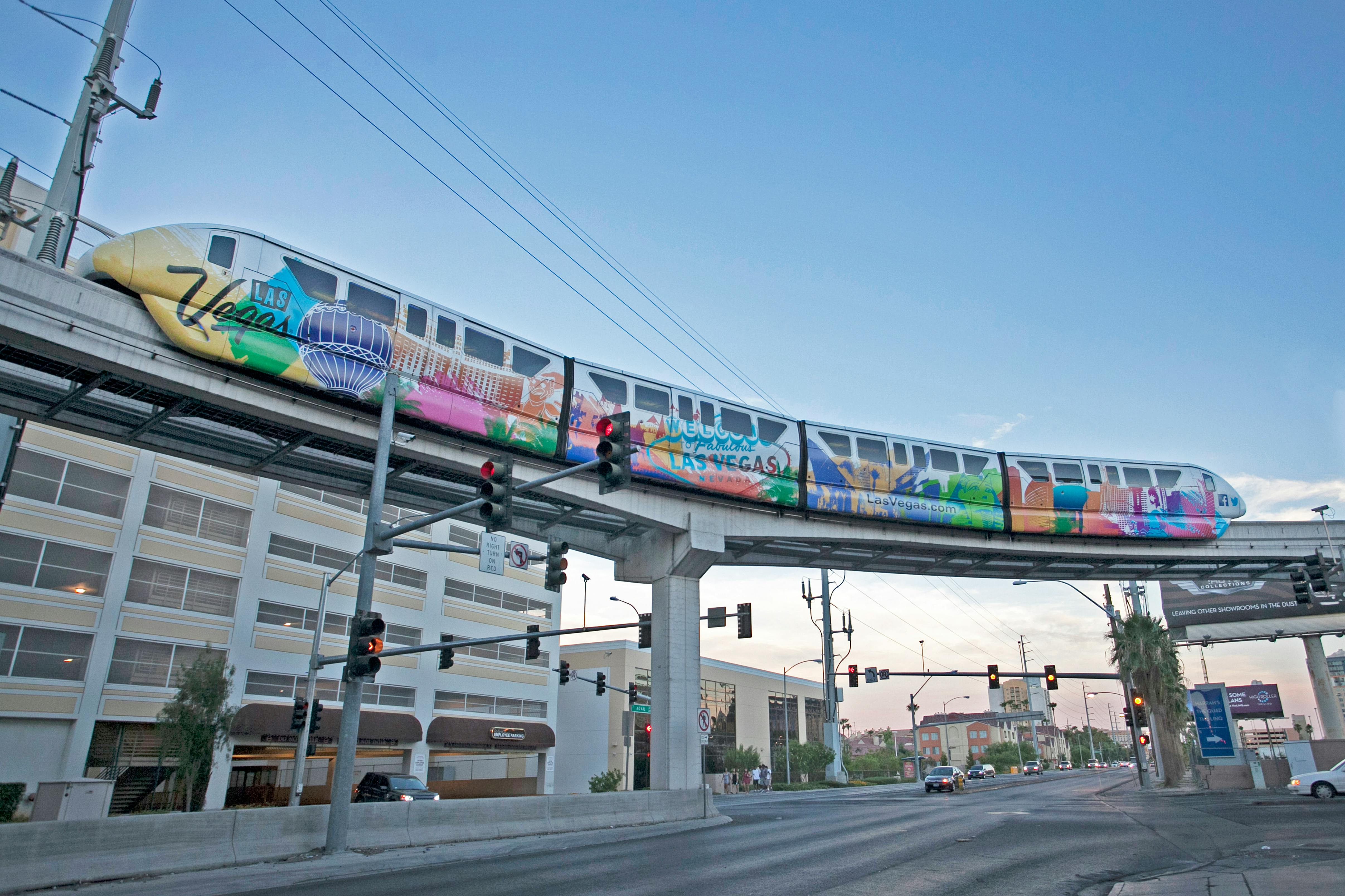 Getting Around Las Vegas: Walking the Strip, the Monorail, and When to Use Rideshare