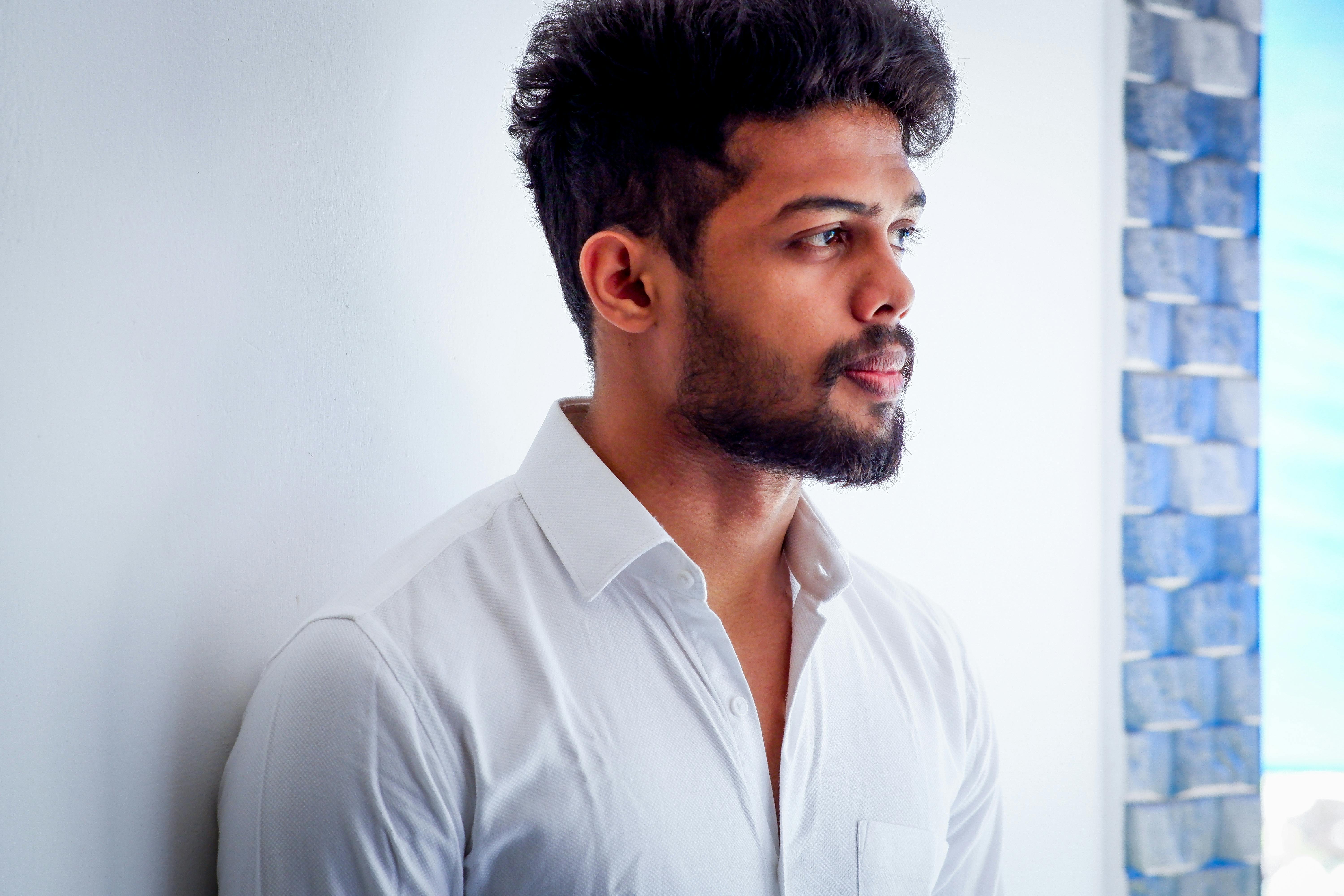 Thimmarajupalli TV Movie Review And Rating |Kiran Abbavaraam — Photo by Udith  Babu K N on Pexels
