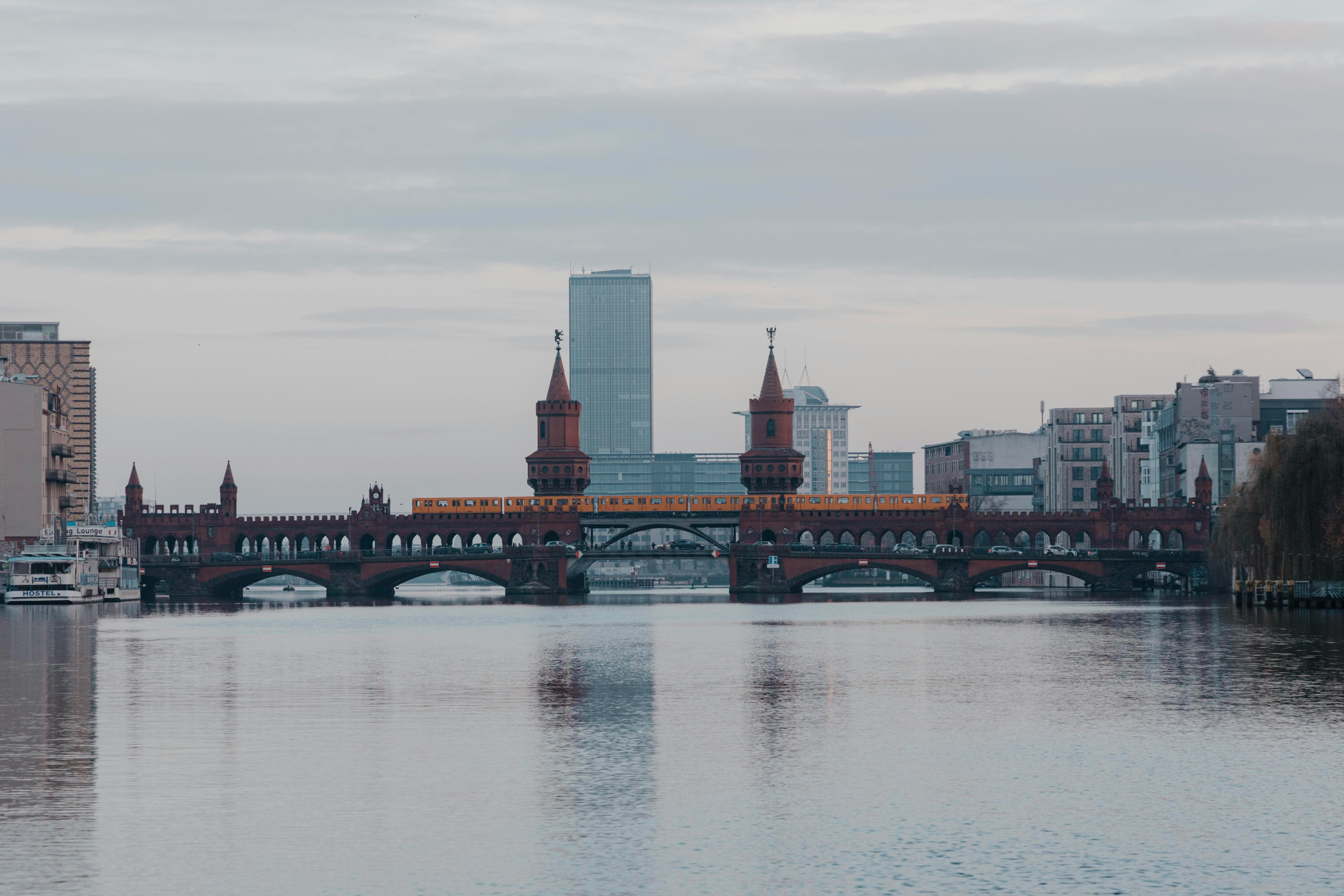 Berlin calls Europe’s immigration hard-liners to summit on asylum rules — Photo by Thai Hoang on Pexels