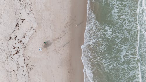 Foto d'estoc gratuïta de Costa, foto des d'un dron, mar