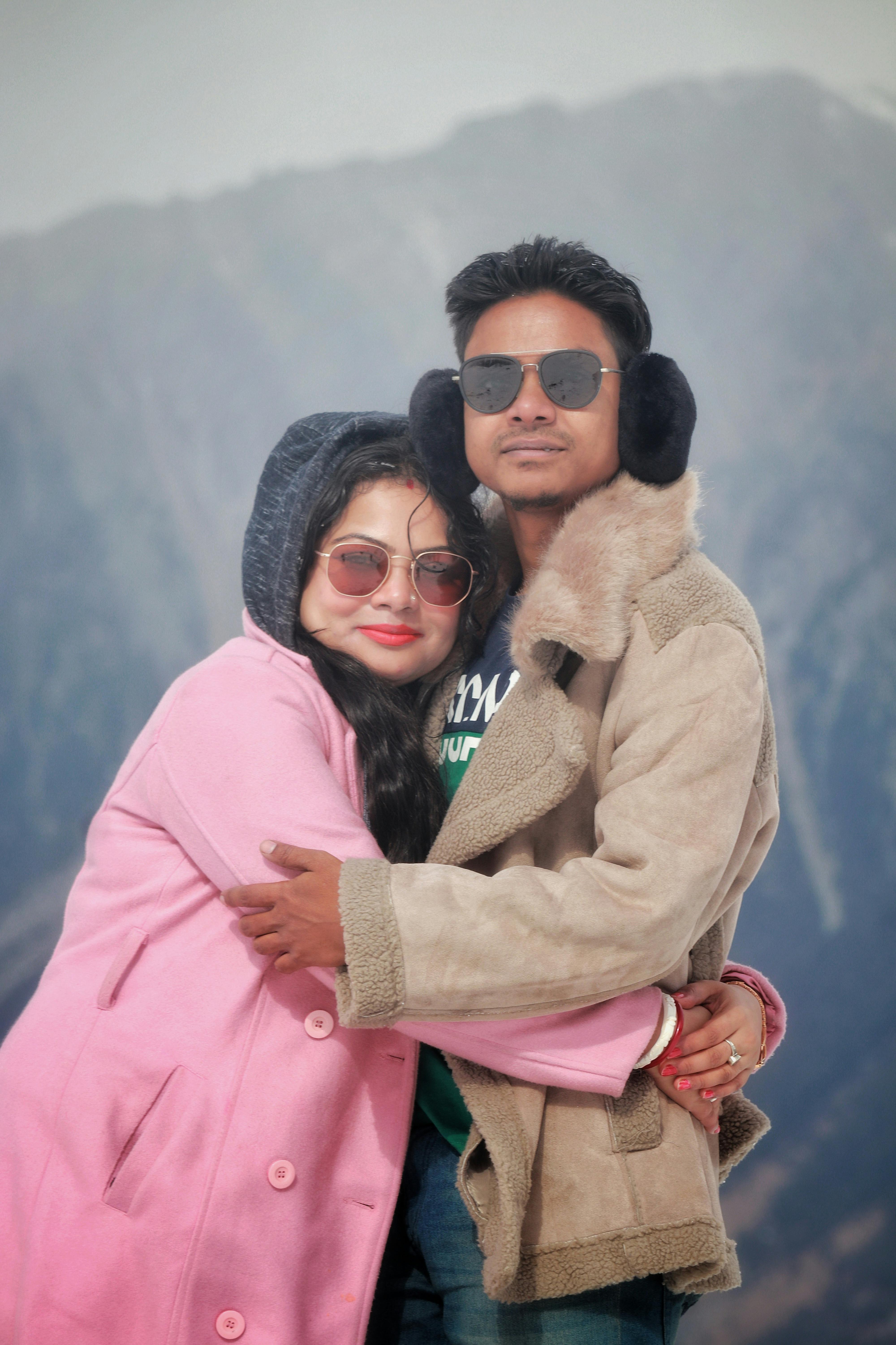 Hugging Yourself Photos, Download The BEST Free Hugging Yourself Stock ...