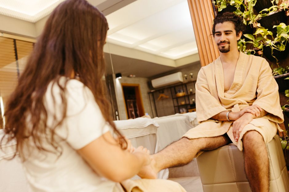 Can Men Get Head Spa Treatments? Complete Guide to Male Scalp Therapy in Houston