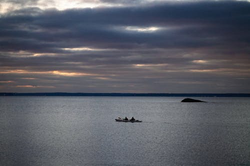 Immagine gratuita di avventura, calma, canoa