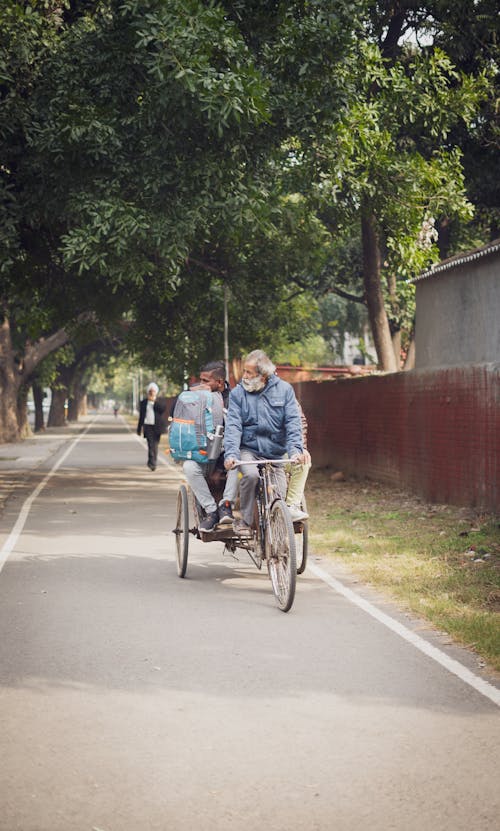 Darmowe zdjęcie z galerii z chandigarh, jazda na rowerze, piękna panna młoda