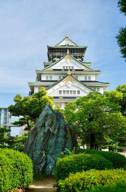 Park and Osaka Castle behind